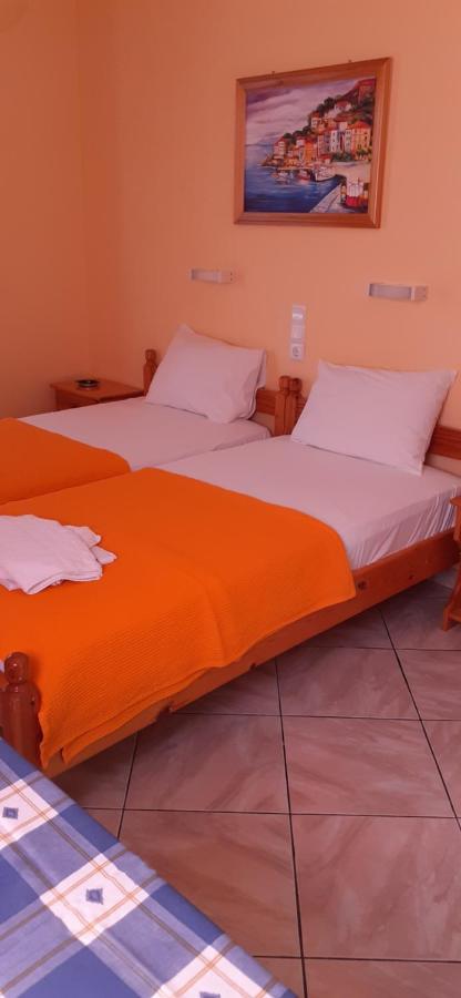 To Spiti Tis Eirinis Apartment Poros Town Exterior photo
